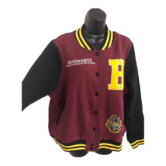 Harry Potter Hogwarts school of witchcraft and wizardry football jacket size XL - Picture 3 of 15